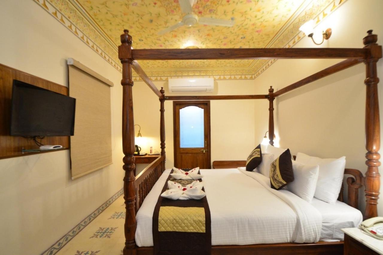 Nirbana Palace - A Heritage Hotel And Spa Jaipur Dış mekan fotoğraf